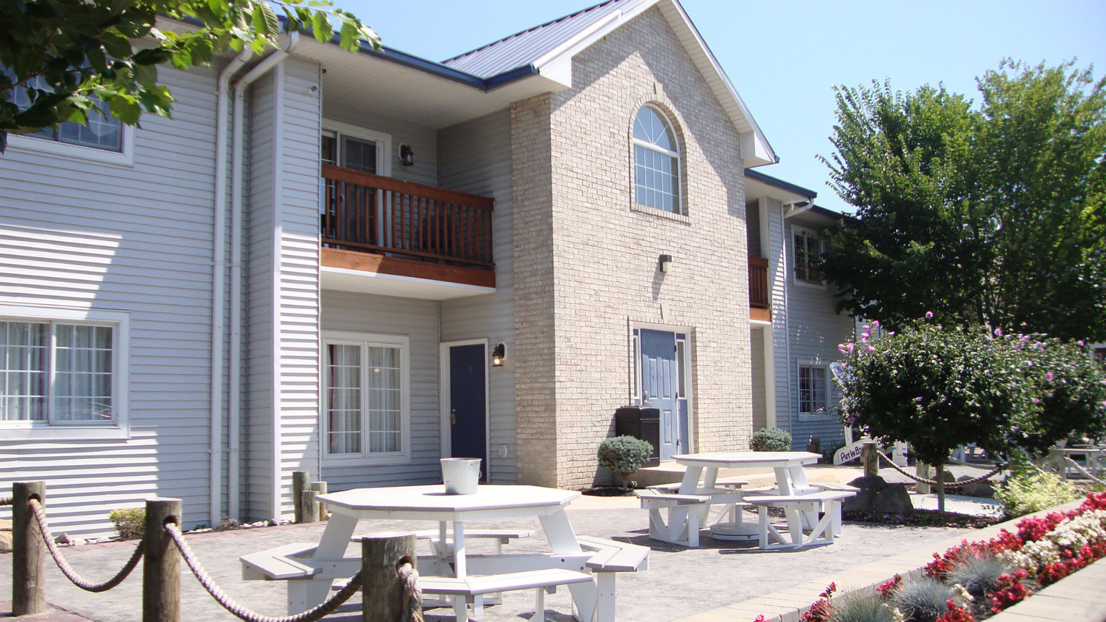 Thing To Do Poolview Condos